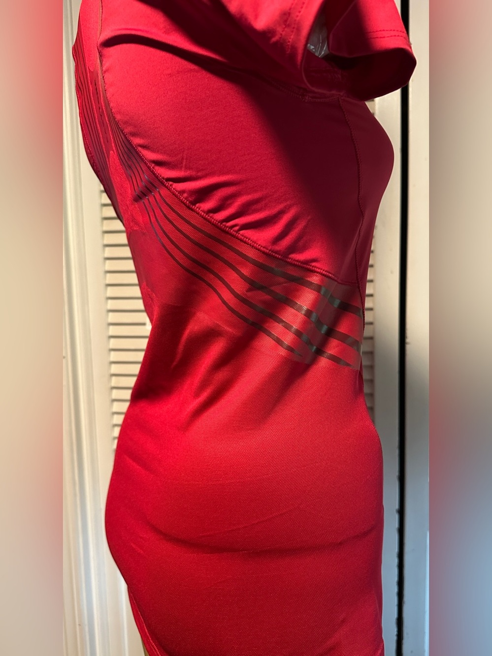 NWT Reebok EasyTone PlayDry Red Short Sleeve Activewear Top L - Picture 3 of 6